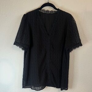 Elegant Black‎ Lace Trim Blouse